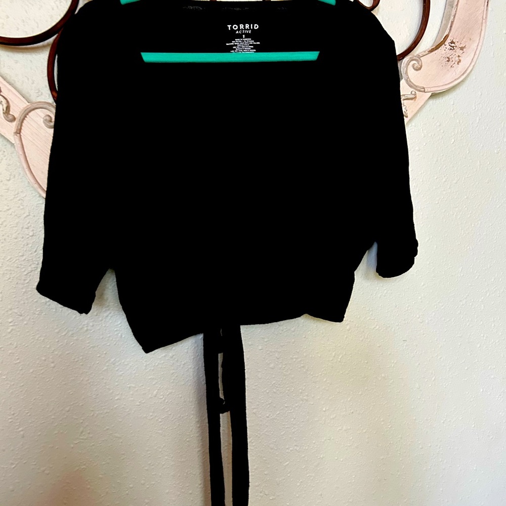 Torrid Black ballerina crop top 1x